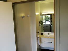 Admirals Motor Lodge