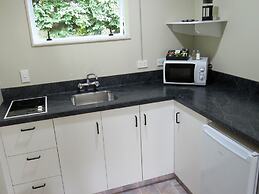 Admirals Motor Lodge