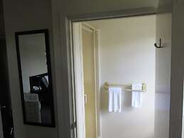 Admirals Motor Lodge