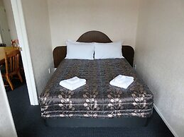 Admirals Motor Lodge