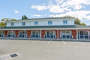 Admirals Motor Lodge