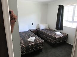 Admirals Motor Lodge