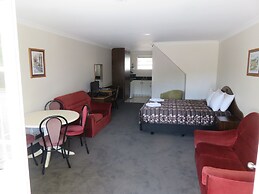 Admirals Motor Lodge