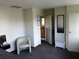 Admirals Motor Lodge