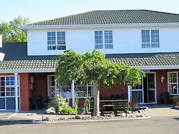 Admirals Motor Lodge