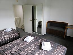 Admirals Motor Lodge