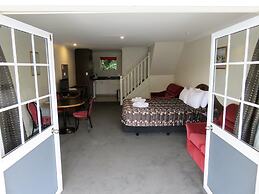 Admirals Motor Lodge