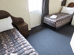 Admirals Motor Lodge