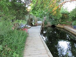 Admirals Motor Lodge