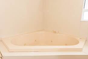 Admirals Motor Lodge