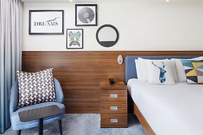 Hampton by Hilton London Gatwick Airport