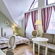 Villa Estera - Hotel & Restauracja