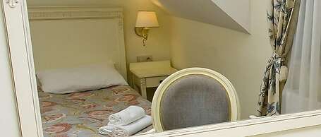 Villa Estera - Hotel & Restauracja