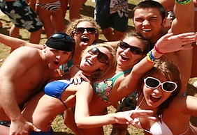 Bikini Hostel, Café & Beer Garden Free Breakfast & Dinner!