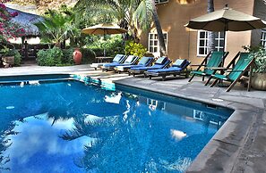 The Bungalows Hotel