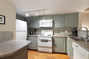 Stoney Creek Lagoon - Whistler Premier