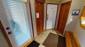 Stoney Creek Lagoon - Whistler Premier