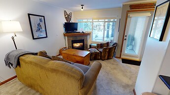 Stoney Creek Lagoon - Whistler Premier