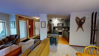 Stoney Creek Lagoon - Whistler Premier