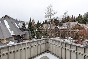 Stoney Creek Lagoon - Whistler Premier