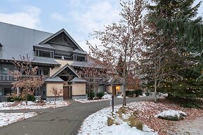 Stoney Creek Lagoon - Whistler Premier