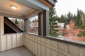 Stoney Creek Lagoon - Whistler Premier