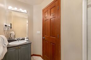 Stoney Creek Lagoon - Whistler Premier