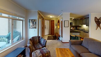 Stoney Creek Lagoon - Whistler Premier