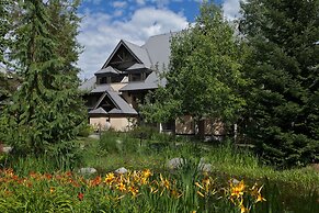 Stoney Creek Lagoon - Whistler Premier