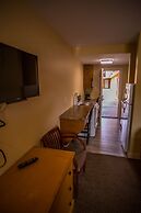 Sahara Courtyard Inn Penticton