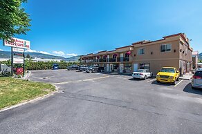 Sahara Courtyard Inn Penticton