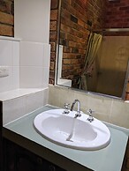 Ettalong Beach Tourist Resort