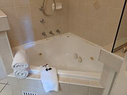 Ettalong Beach Tourist Resort