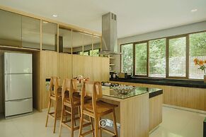 Harmony Hilltop City View 4BR Villa With Pool