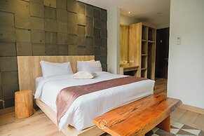 Harmony Hilltop City View 4BR Villa With Pool