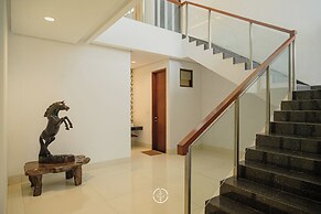 Harmony Hilltop City View 4BR Villa With Pool