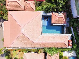 Kirei Mountain View 7BR Villa with a Private Pool