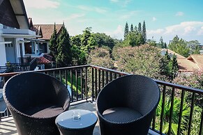 Oyama City View 4BR Villa With a Private Pool