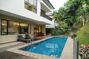 Oyama City View 4BR Villa With a Private Pool