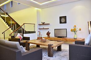 Oyama City View 4BR Villa With a Private Pool