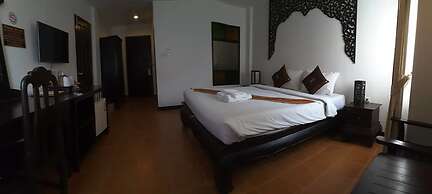 Wangburapa Grand Hotel