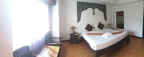 Wangburapa Grand Hotel