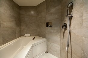 Madison Taipei Hotel