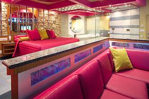 Le Chabrol Hotel & Suites