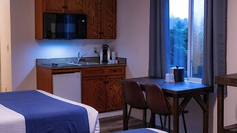 Chateau Westport Resort