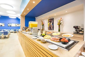 Cosmos Pacifico Hotel