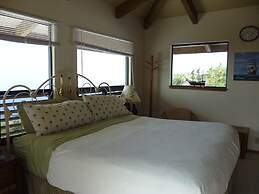 A Beautiful Edge of the World B&B