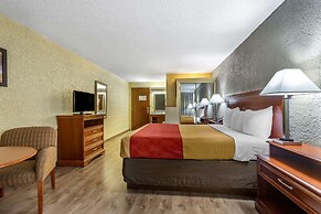 Econo Lodge Broken Arrow - Tulsa