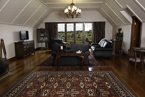 Lake Karapiro Lodge