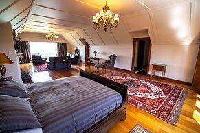 Lake Karapiro Lodge